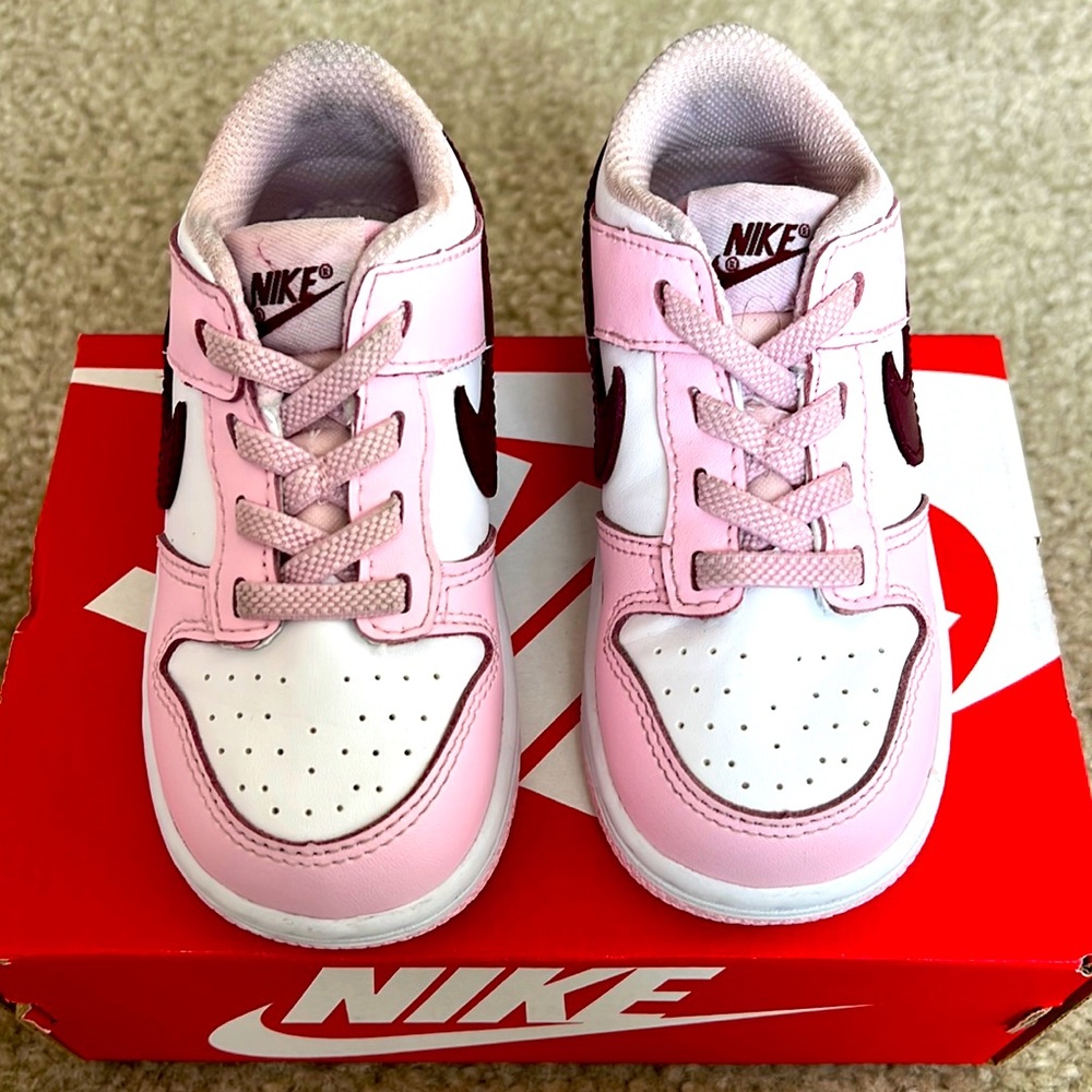 NIKE Child size 8 Pink Nike Dunk Low (TDE)